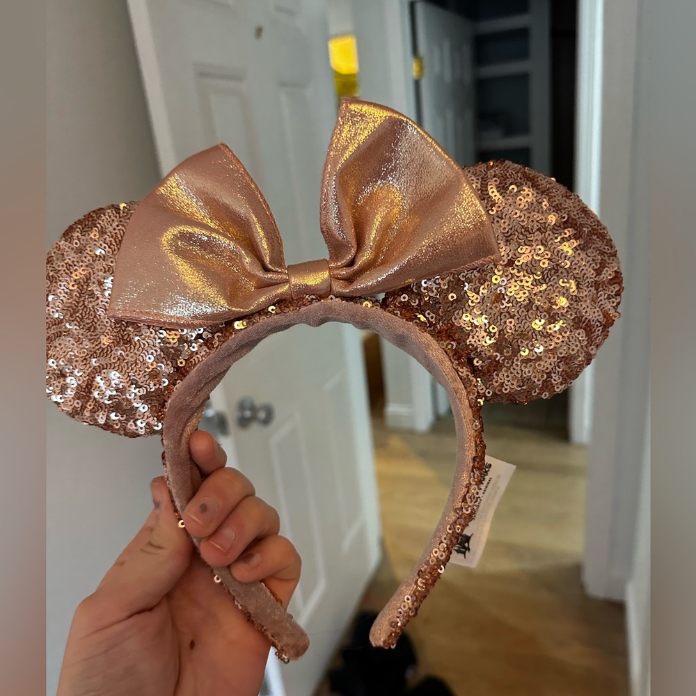 Rose Gold Authentic Disney Minnie Ears Headband